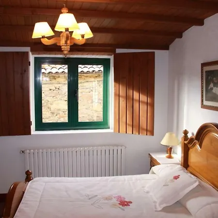 Casa Do Americano * Castrelo del Valle